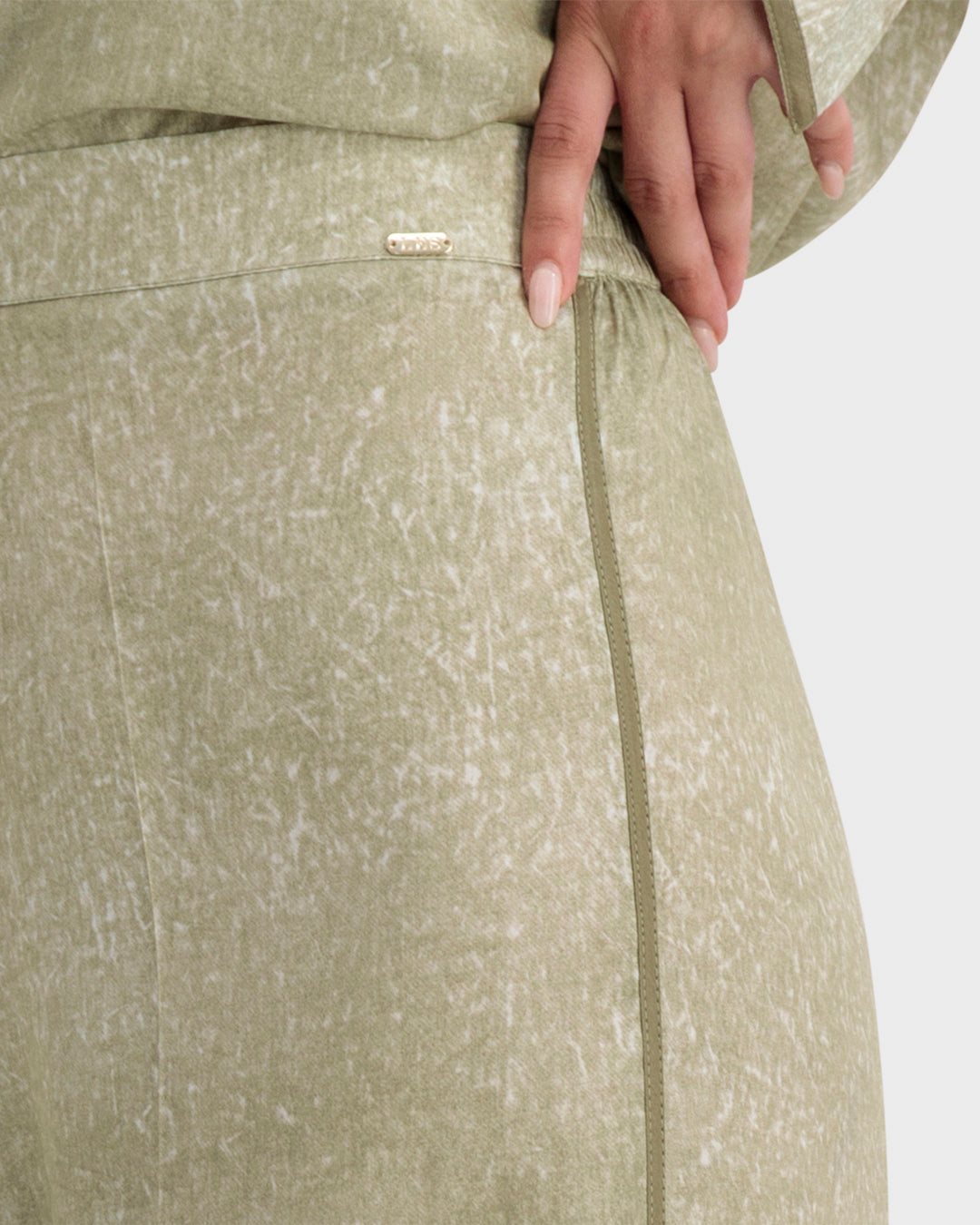 ZARA PANTS OLIVE GREEN PRINTED