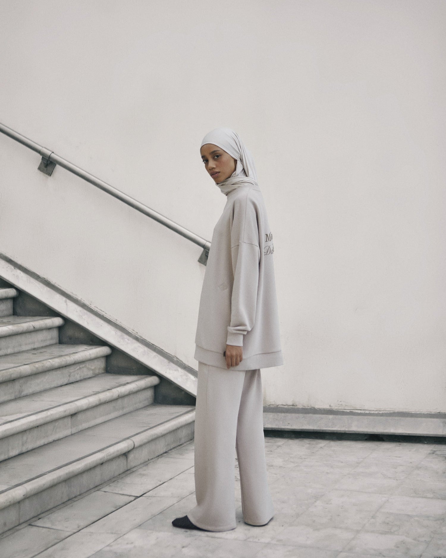 DAR AL BAY DA SWEATER <span>BEIGE</span>