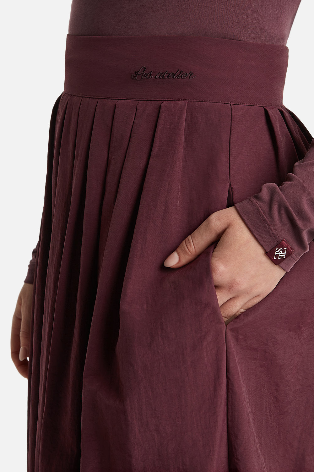 NOURA PLEATED SKIRT <span>WILD BERRY</span>