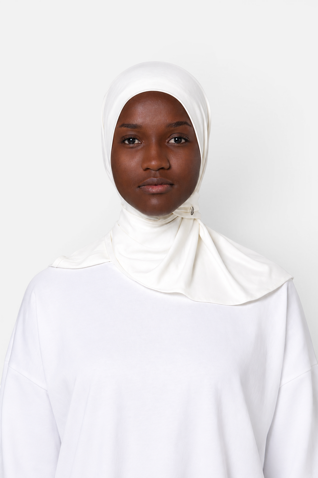 MODAL PULL ON SCARF SHORT <span>OFF WHITE</span>