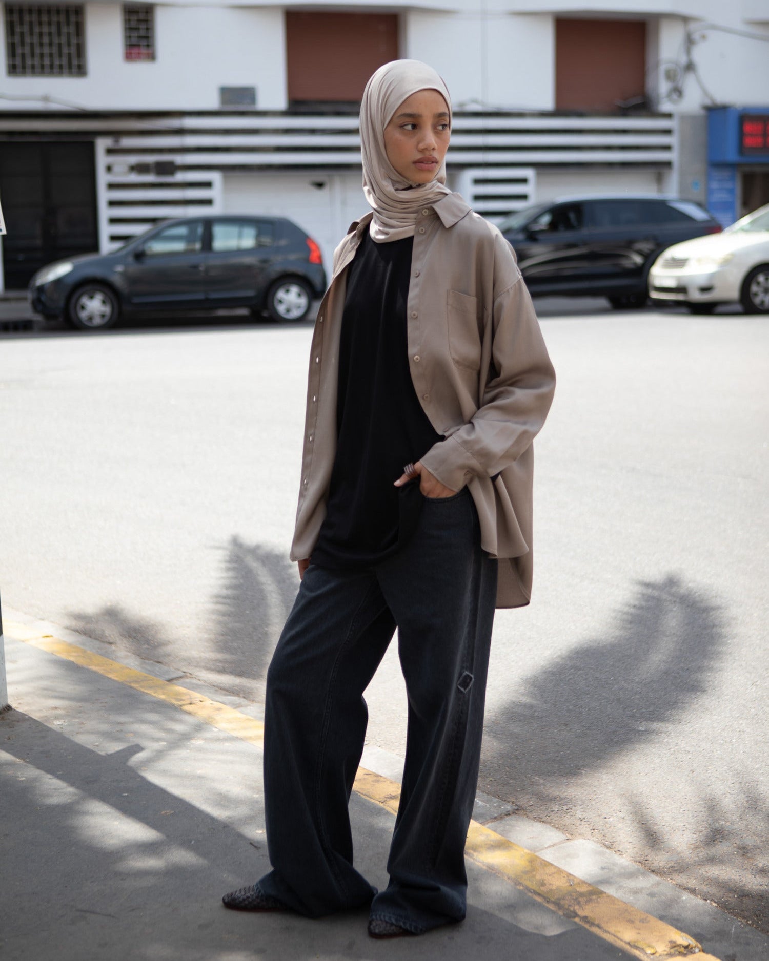 LAURA JEANS <span>BLACK</span>