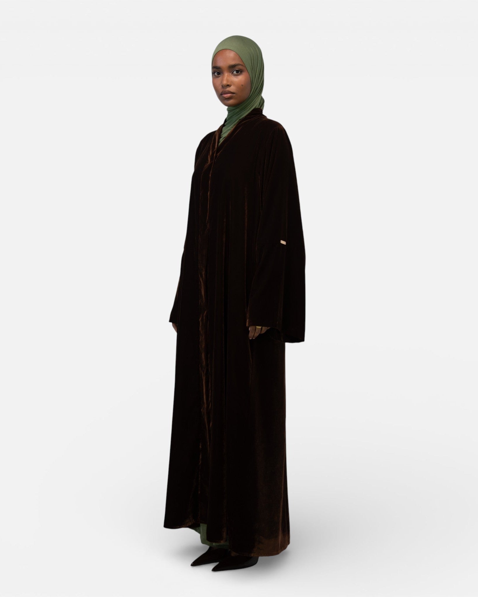 LEONA ABAYA <span>BROWN</span>