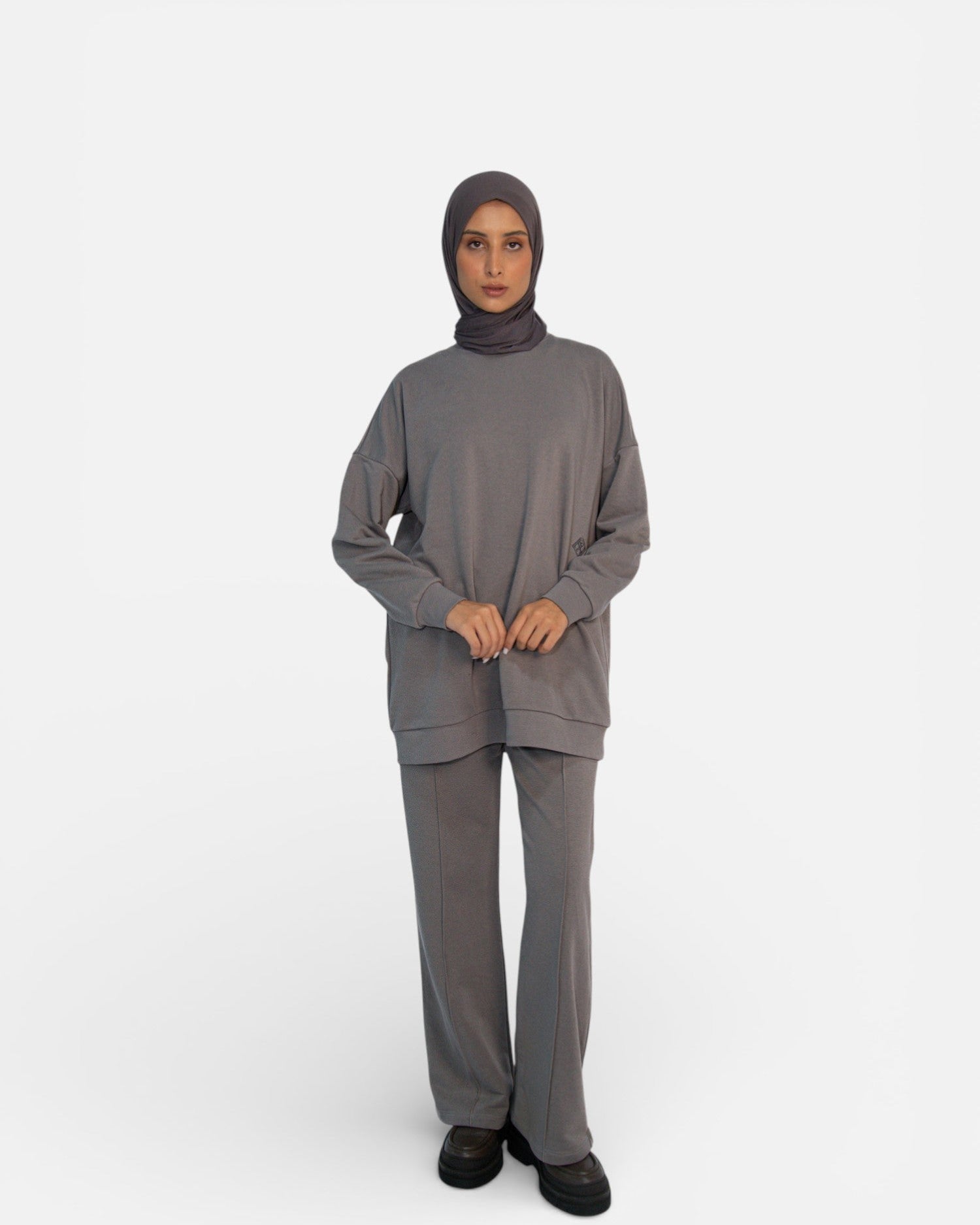 RAYA SWEATER <span>ASH TAUPE</span>