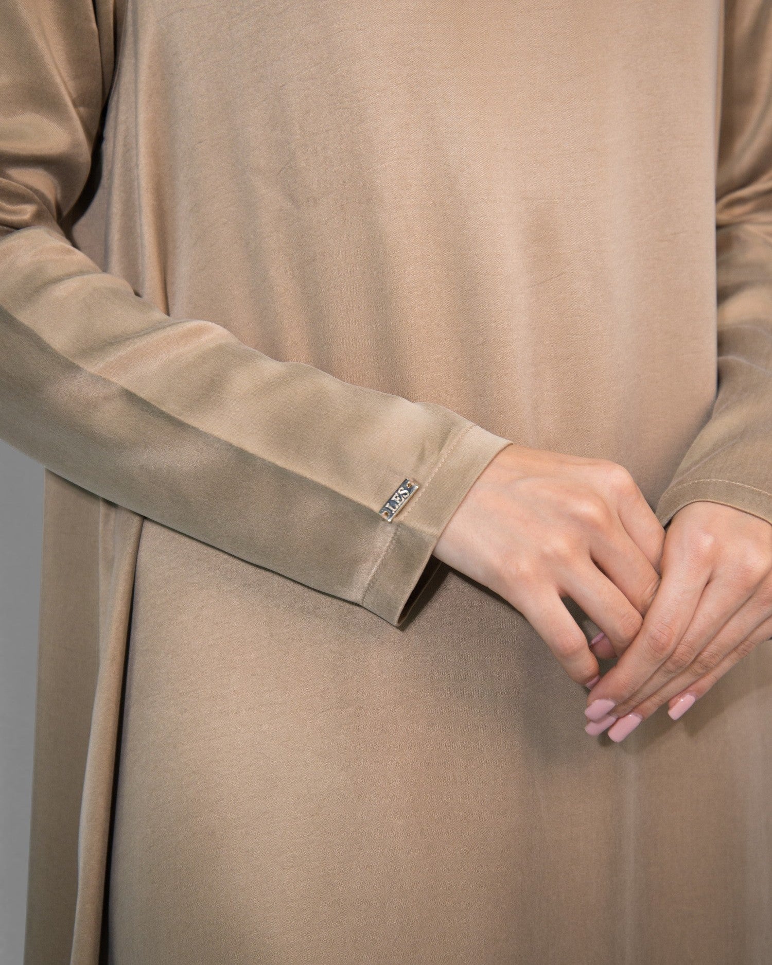 CORAL DRESS <span>KHAKI GOLD</span>