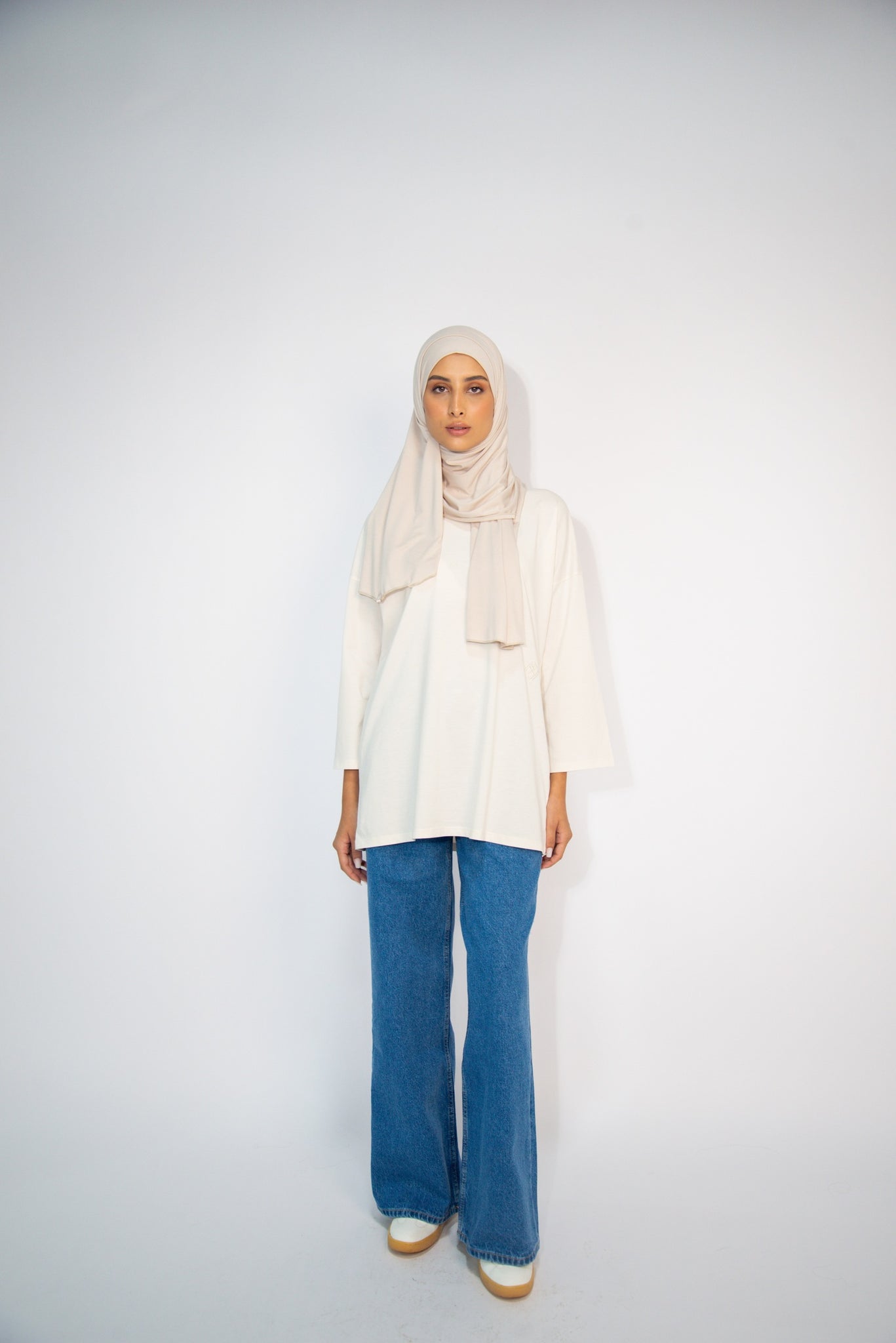ROOS OVERSIZED LONGSLEEVE CREAM