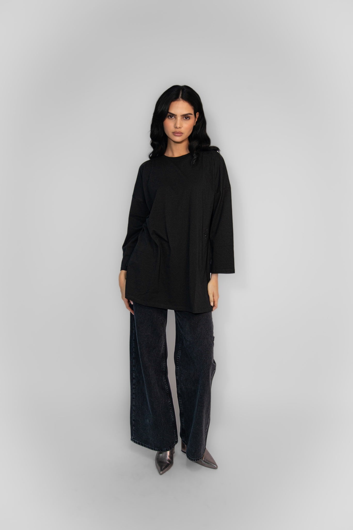 ROOS OVERSIZED LONGSLEEVE BLACK