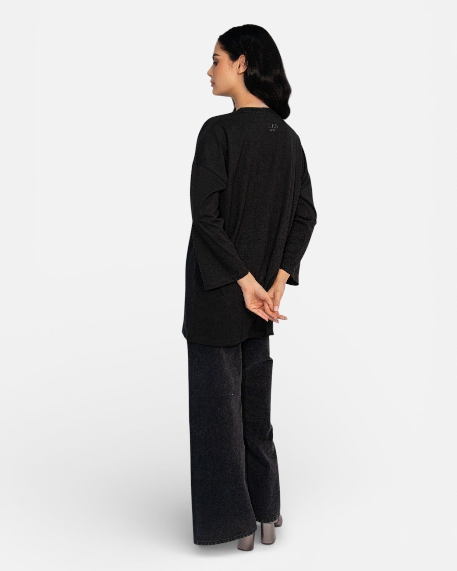 ROOS OVERSIZED LONGSLEEVE BLACK